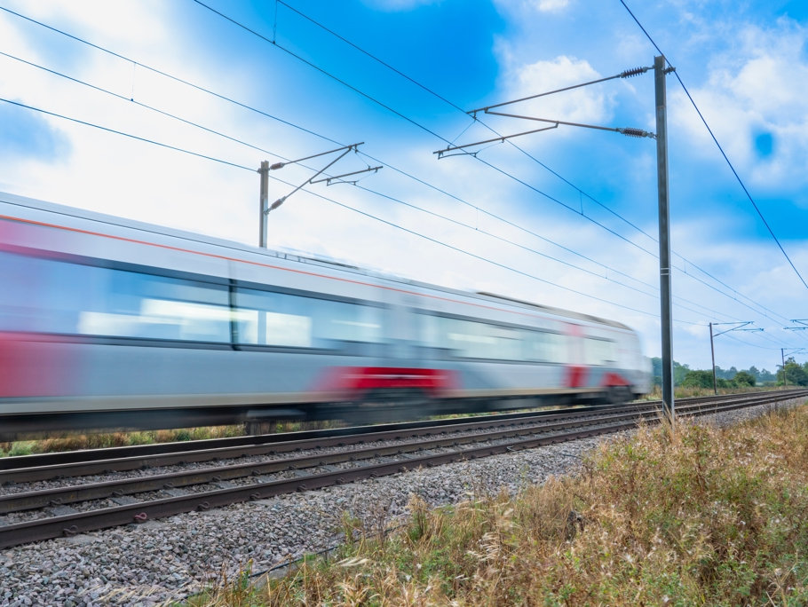 Image of a train moving at high speed.